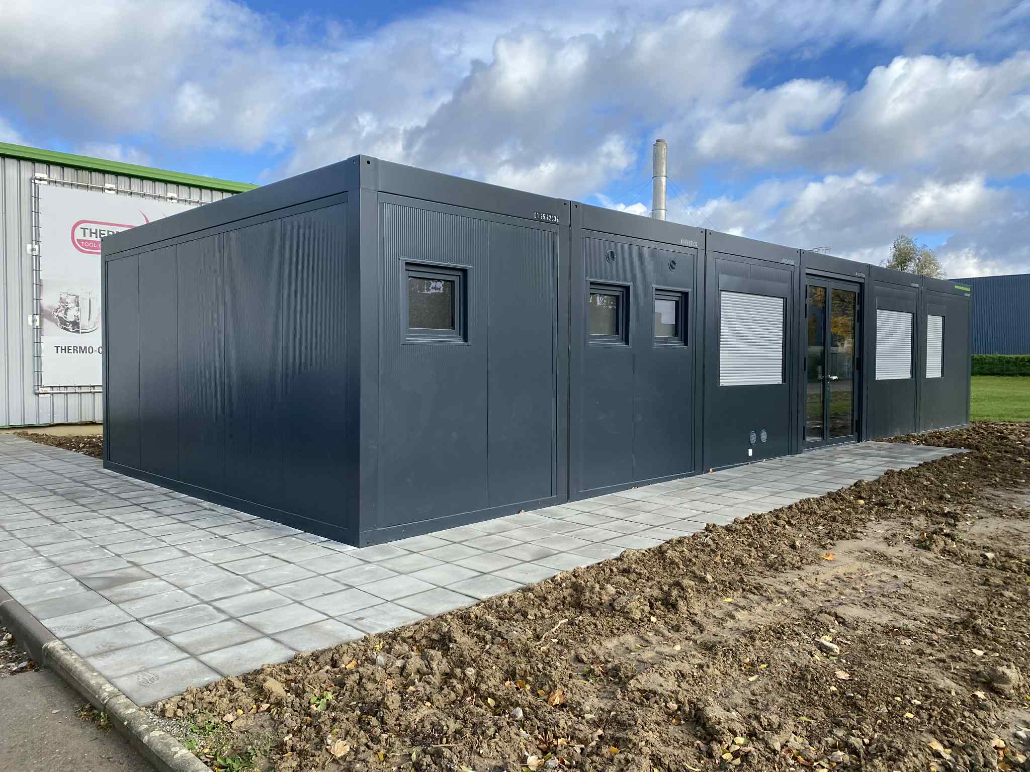 Ensemble modulaire PLUS Line à façade anthracite
